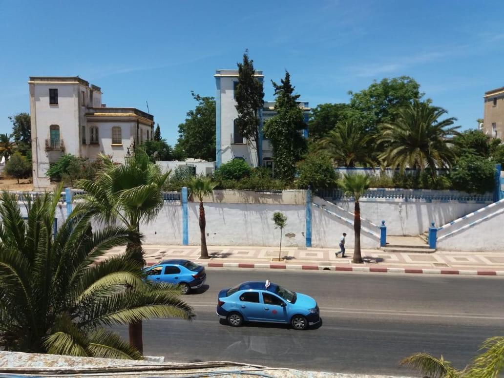 Hotel Choumis Haj Messaoud Larache Eksteriør billede